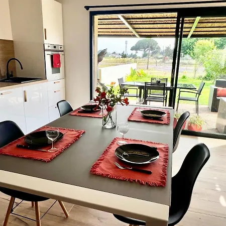 Charmante Maison Avec Terrasse Et Jardin Vue Sur Chevaux *
