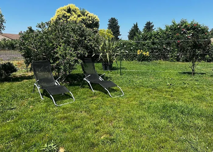 Le 255-cote Jardin Apartment *